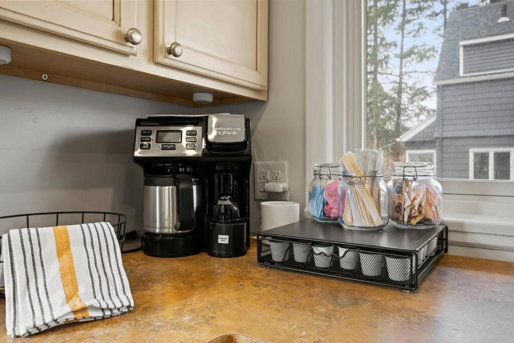 Gem: 3br Near All! *